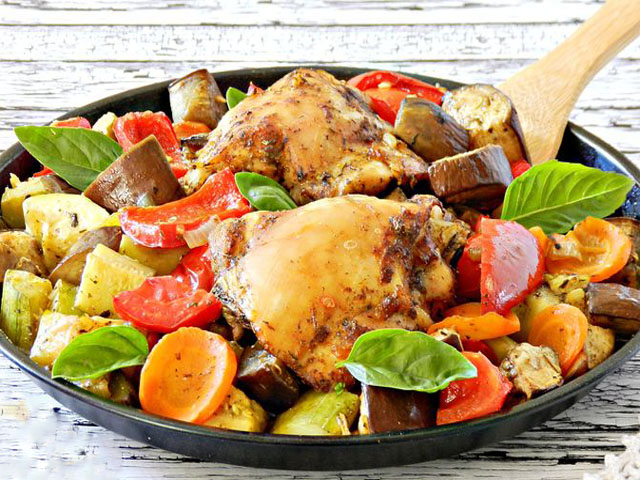 Рагу с курицей и овощами — 6 простых пошаговых рецептов